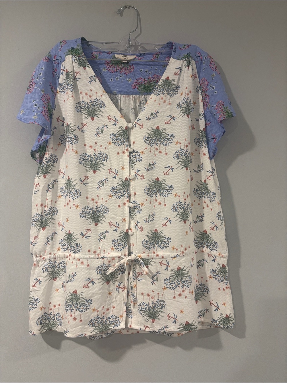 ENTRO FLORAL BOTANICAL PRINT BUTTON DOWN ADJUSTABLE DRAW STRING TOP SIZE/L
